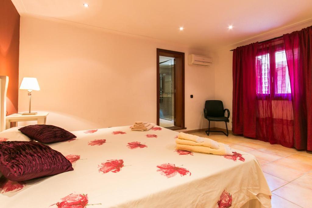 Can Rasca Villa *